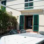 Residenza La Scogliera Di Rio Albano Lägenhet *