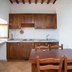 Lägenhet Residenza La Scogliera Di Rio Albano *