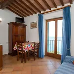 Lägenhet Residenza La Scogliera Di Rio Albano