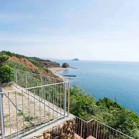 Residenza La Scogliera Di Rio Albano ريو مارينا